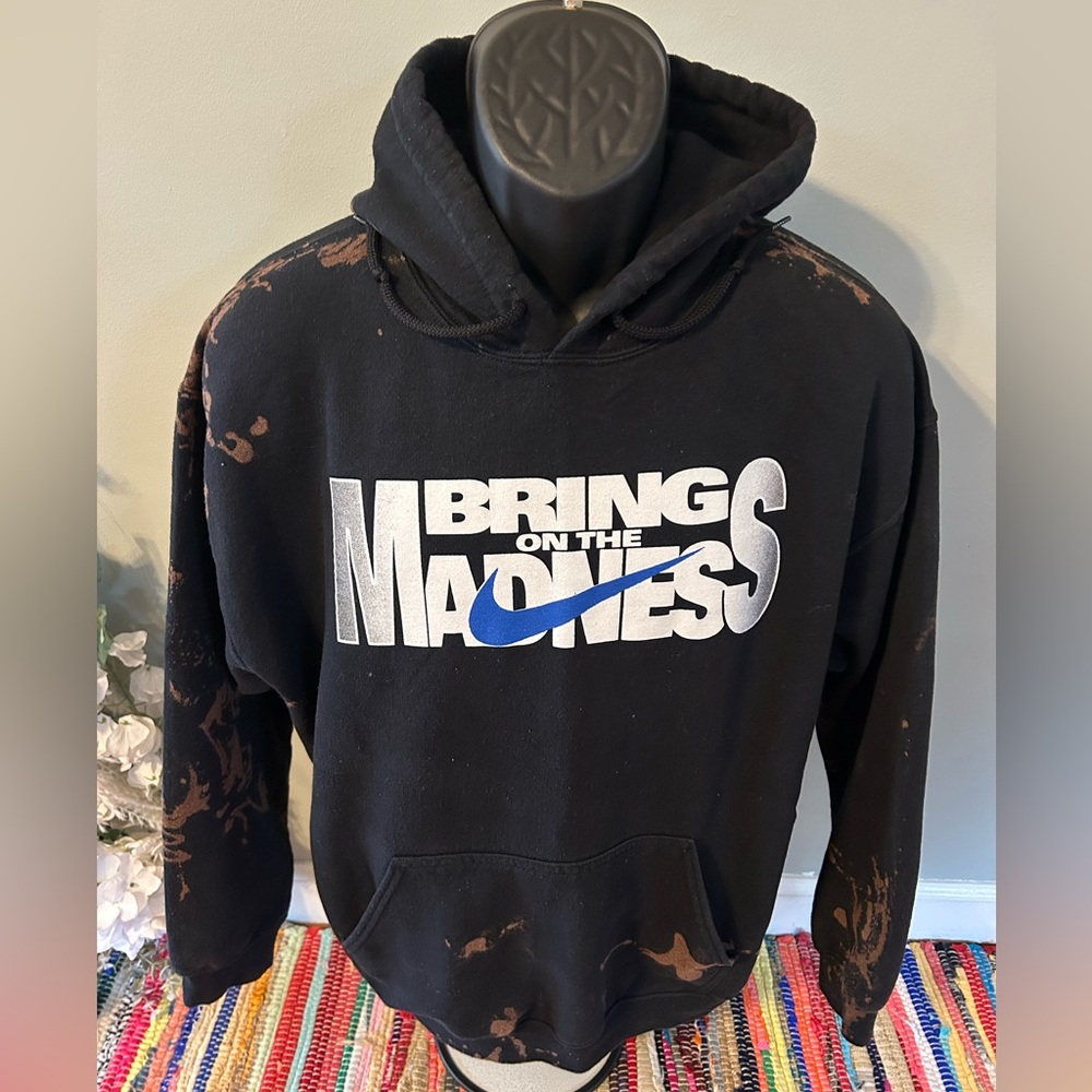 NIKE Bring on the Madness Tie Dye Hooded Sweatshirt Basketball NCAA Black Large